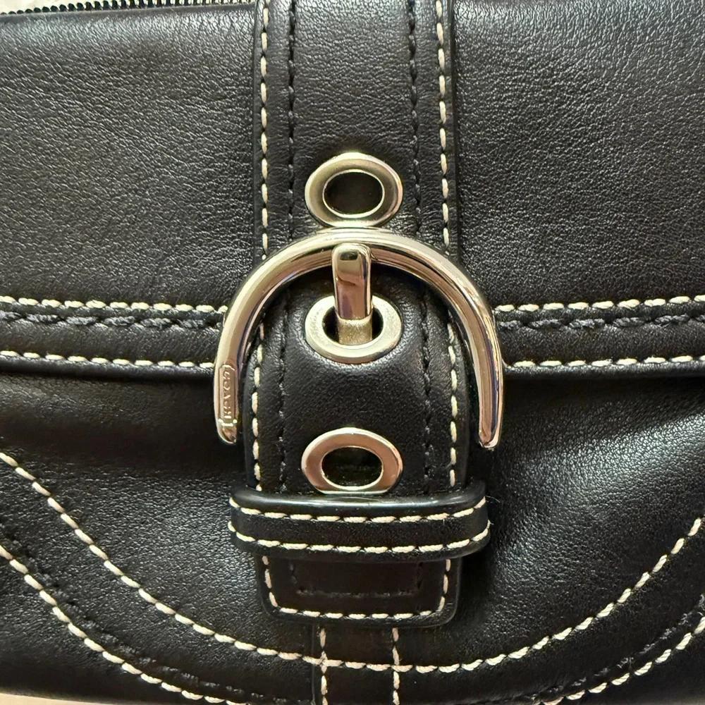 Vintage COACH Black Leather Women's Bag - Picture 2 of 9
